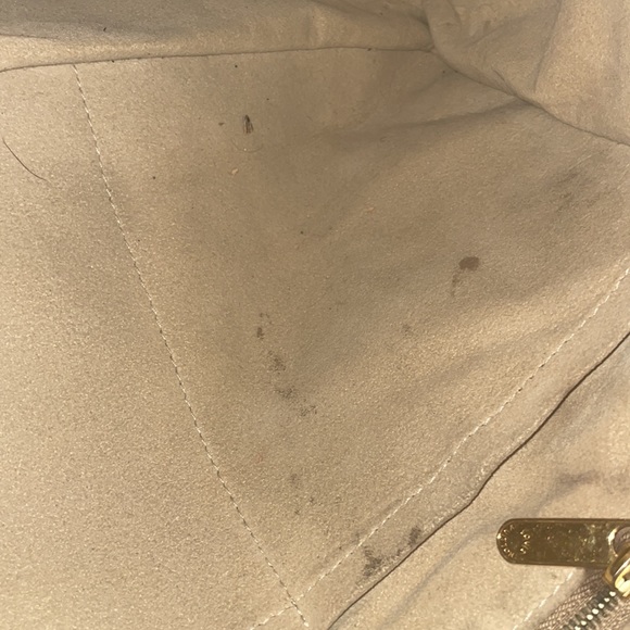 Louis Vuitton Artsy MM - Picture 7 of 9